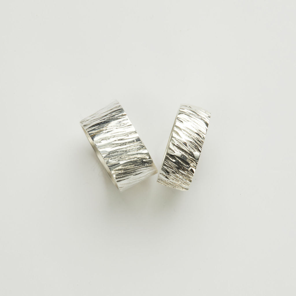 A Set Of Two Gents Silver Rings