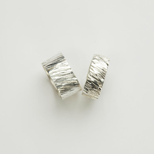 A Set Of Two Gents Silver Rings
